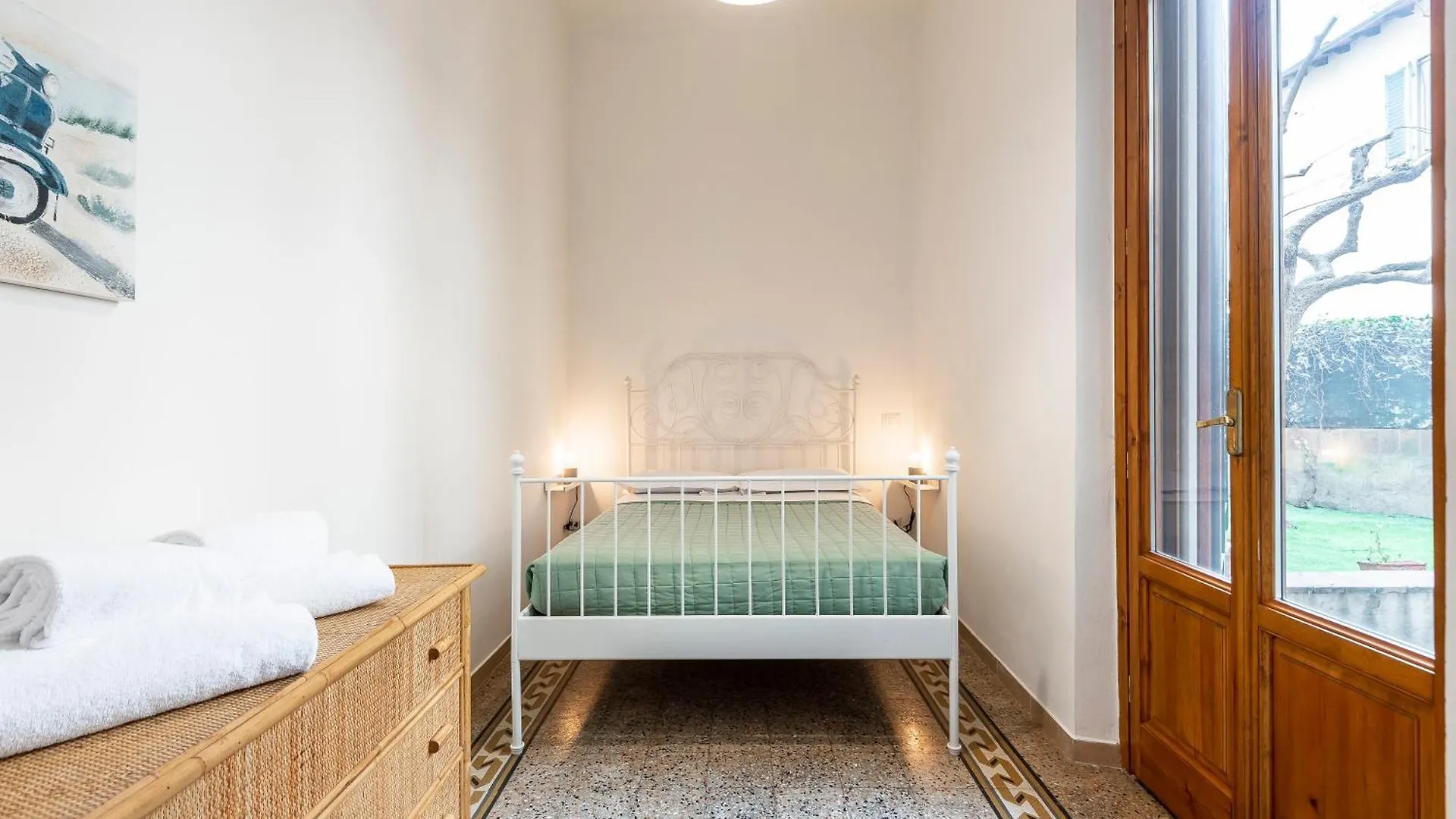 Garden Apartment In Florencie