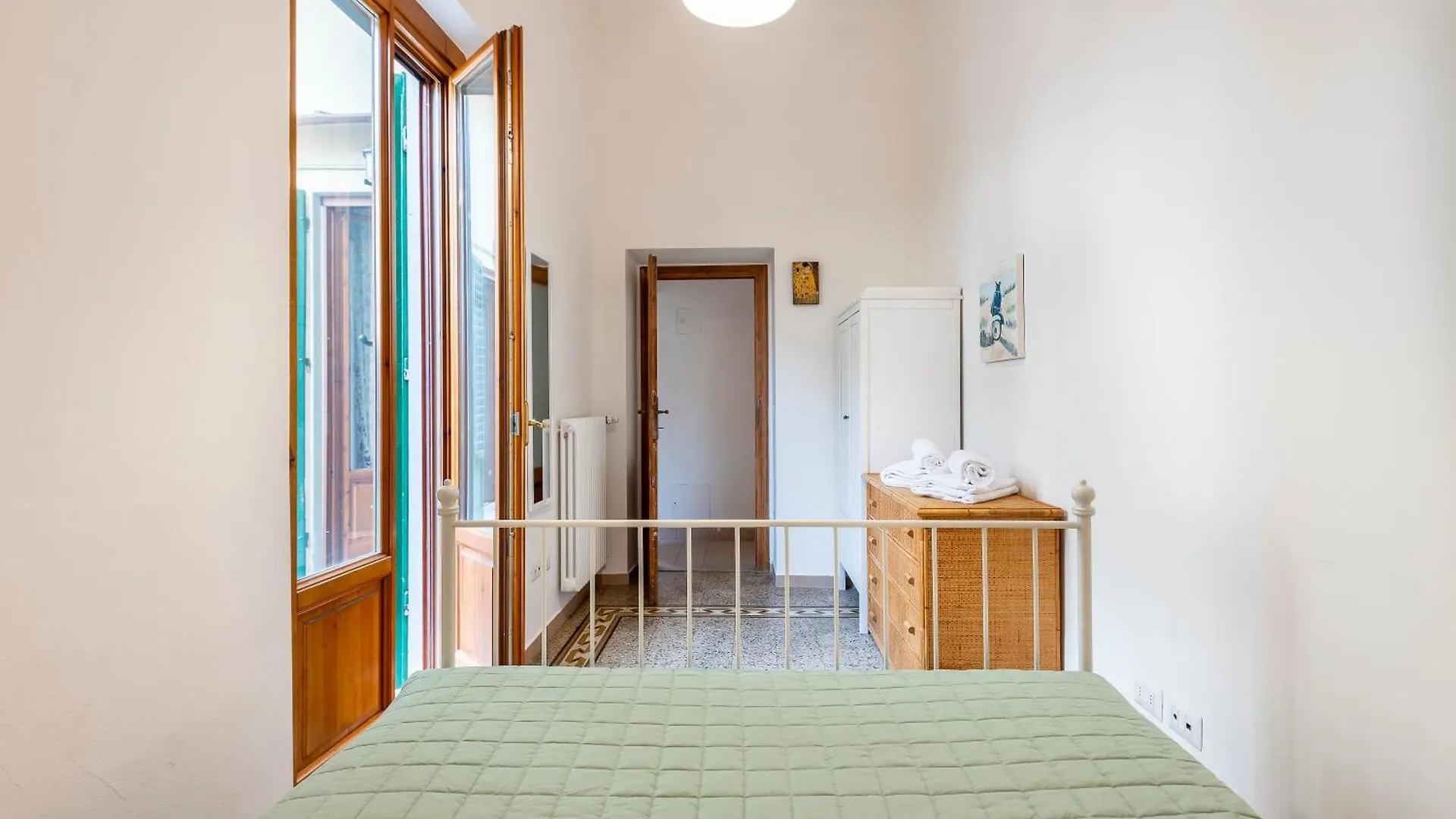 Garden Apartment In Florencie 0*,